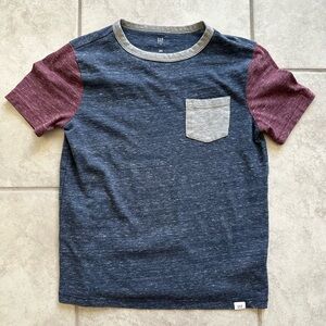 Gap Kids Youth Small T-Shirt with pocket